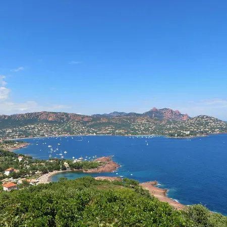Rivage Du Lac Agay : T3 Jardin Calme - Rl - Esterel Vacances 60la Lägenhet